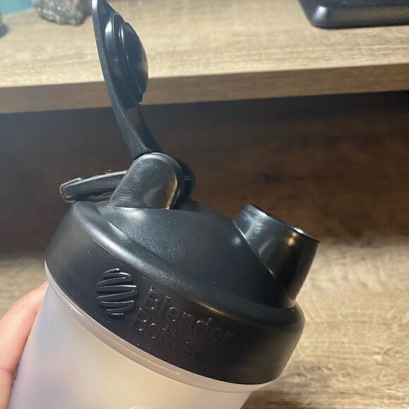 20oz Blender bottle with blender ball NWOT - Picture 3 of 5